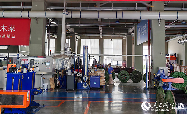 環(huán)瑞電熱工廠。 人民網(wǎng) 丁紀(jì)攝